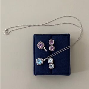 Silver pendants and earrings (2 sets)